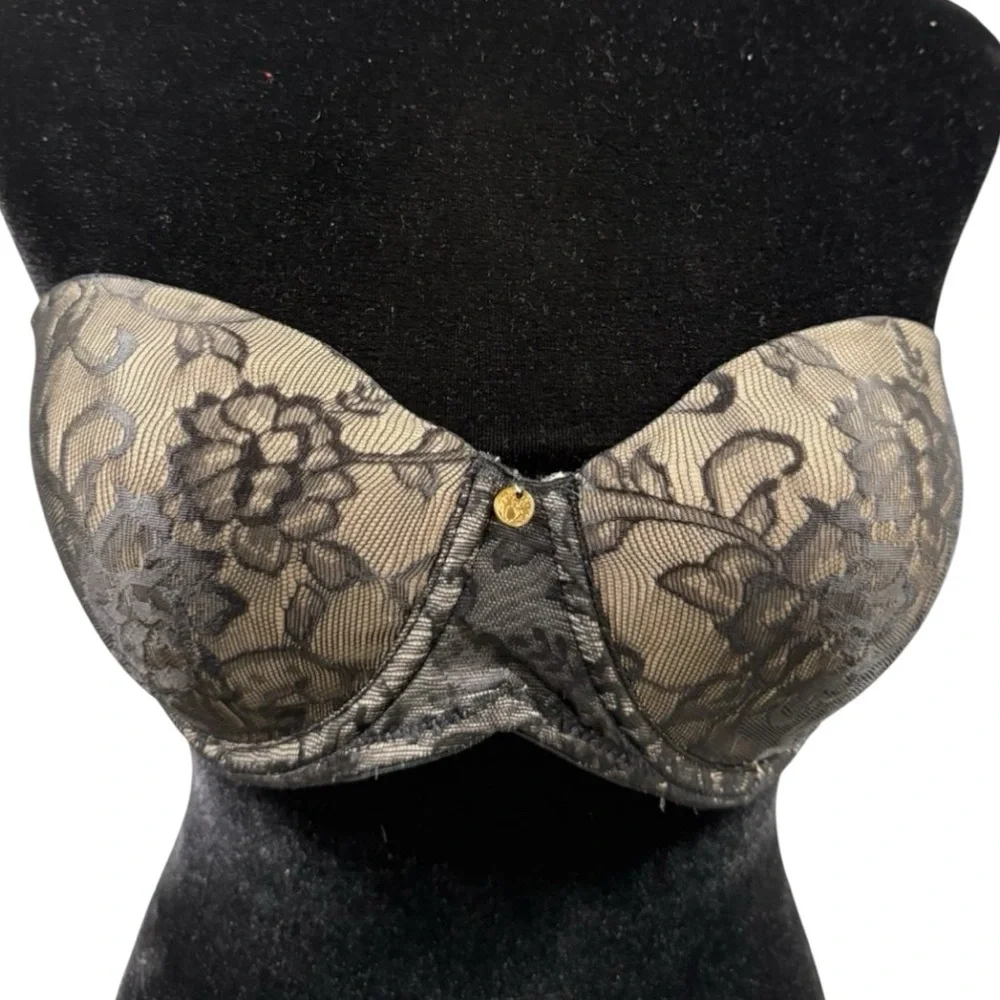 Natori Strapless Underwire Bra Size 32D Black Lace Over Nude Lined Dark Florals